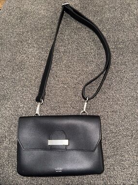 Tutilo Crossbody Shoulder Bag